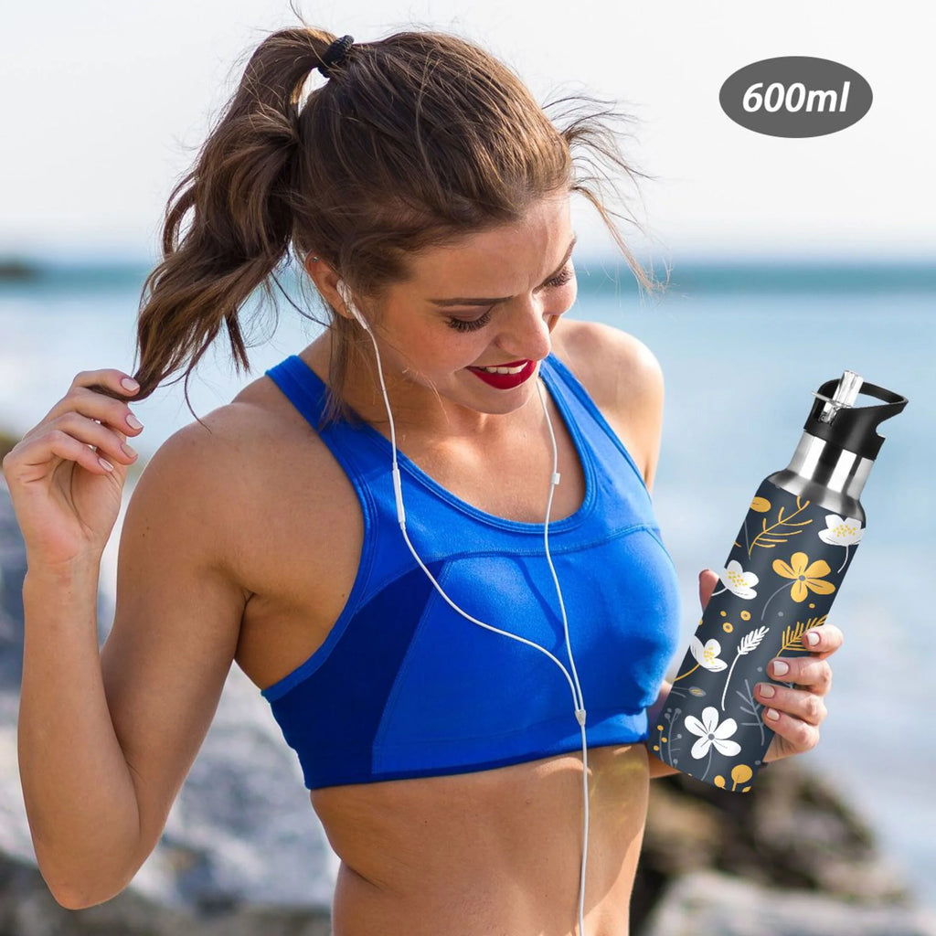 Stainless Steel Insulated Water Bottle with Straw Lid R579