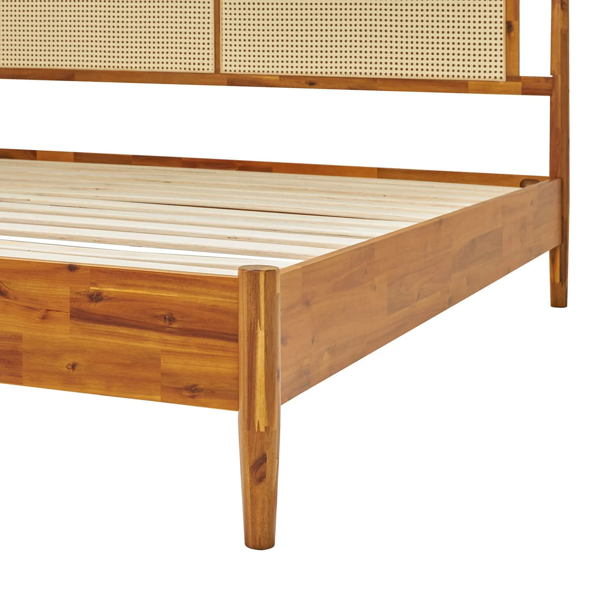 47" Queen Platform Bed Frame with Rattan Headboard I154082