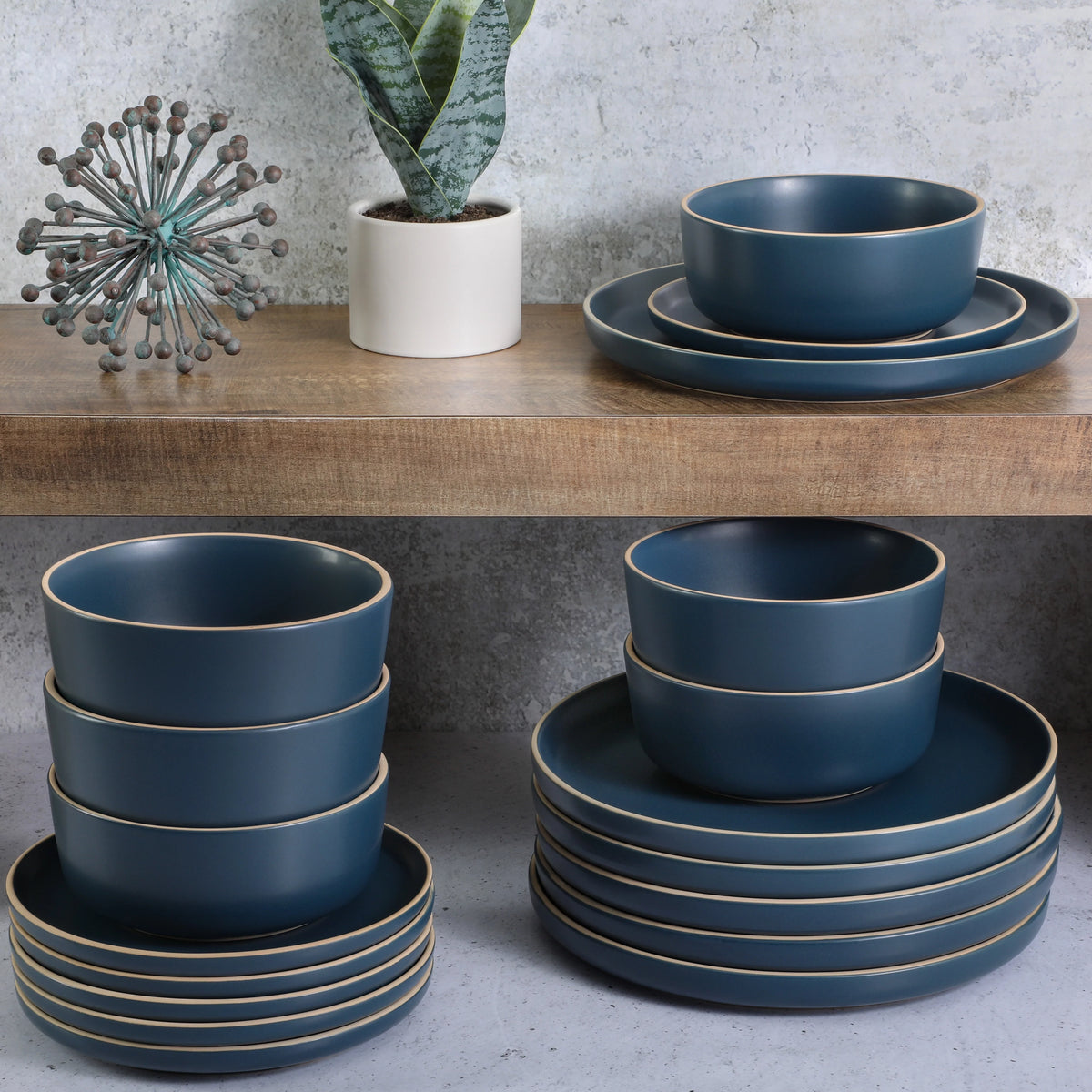 18 Piece Dinnerware Set T196290